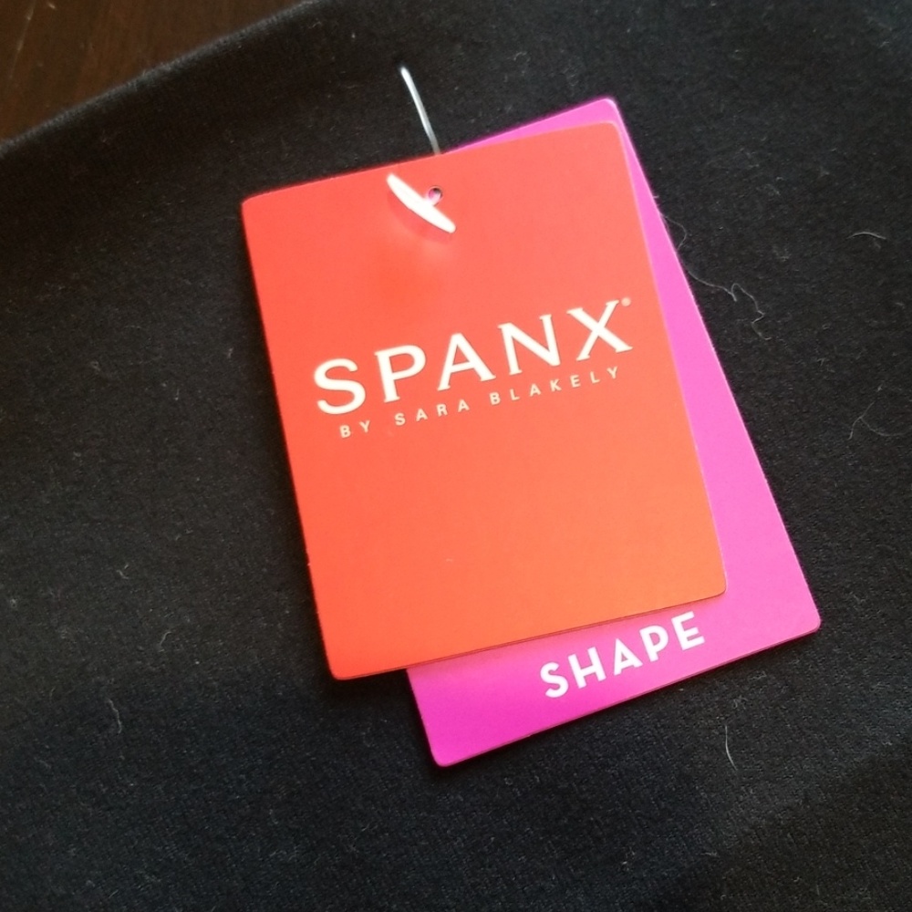 SPANX Essential Leggings